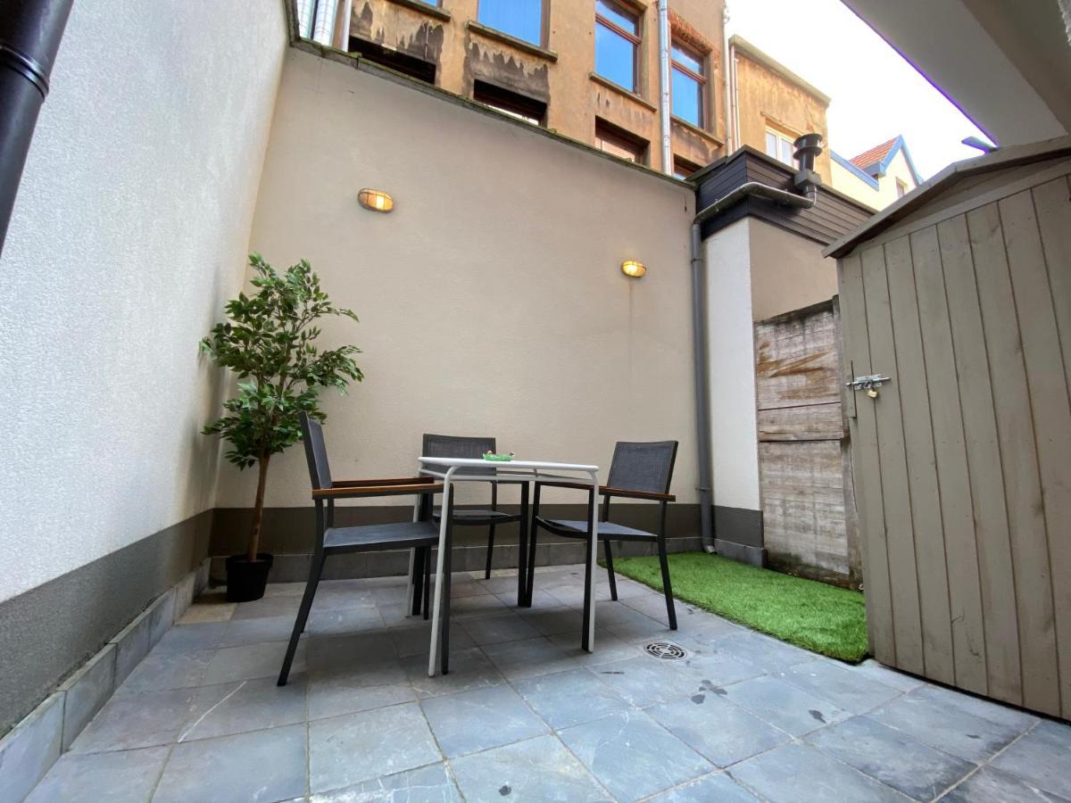 Modern Cozy Studio With Backyard Antwerpen Exteriör bild