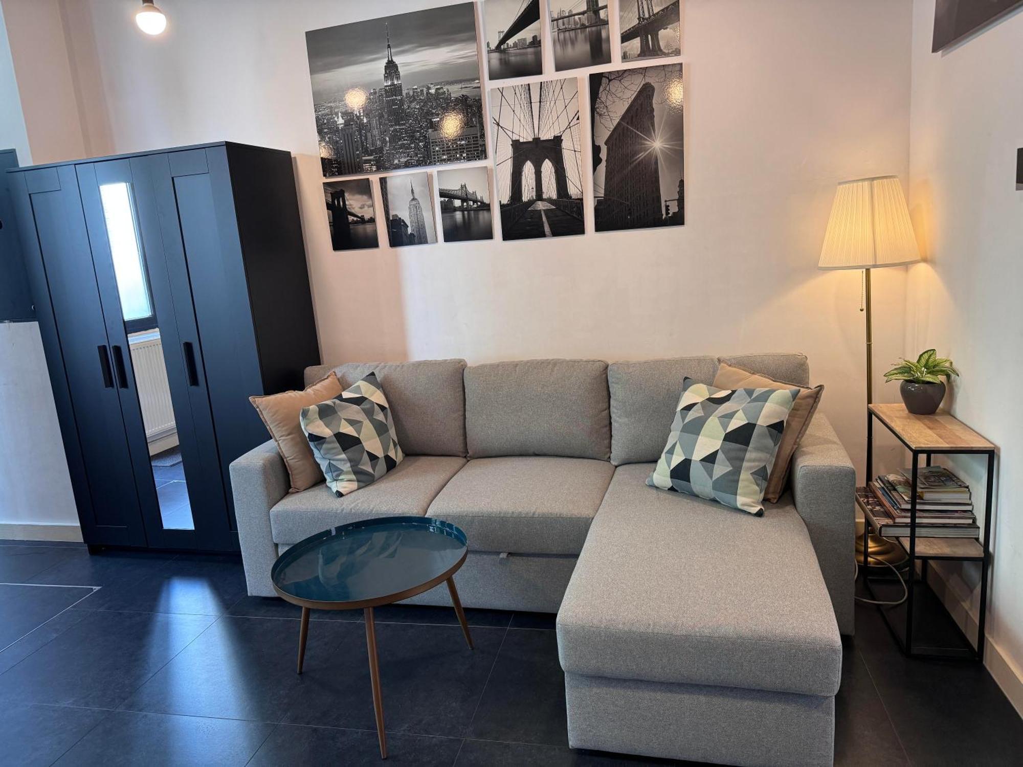Modern Cozy Studio With Backyard Antwerpen Exteriör bild
